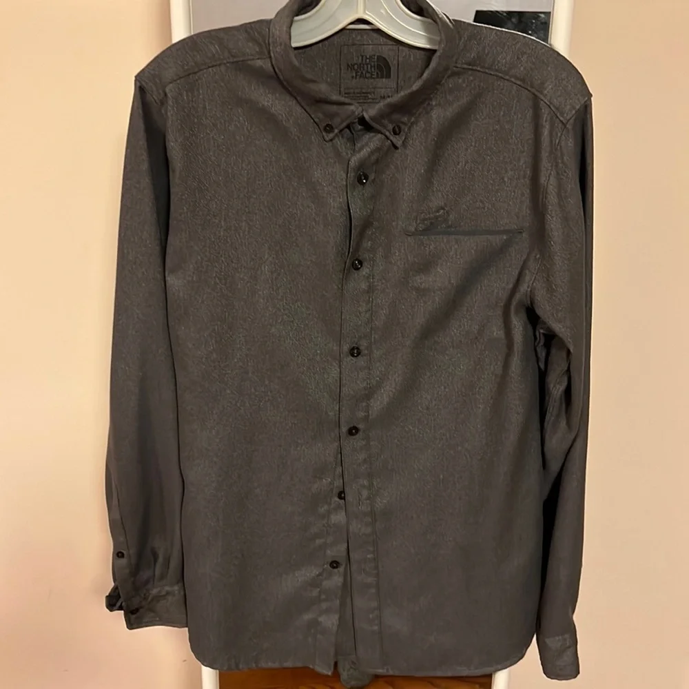 The North Face grey button down shirt - size medium